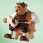 21615 RM Holzschuhschnitzer, sitzend 